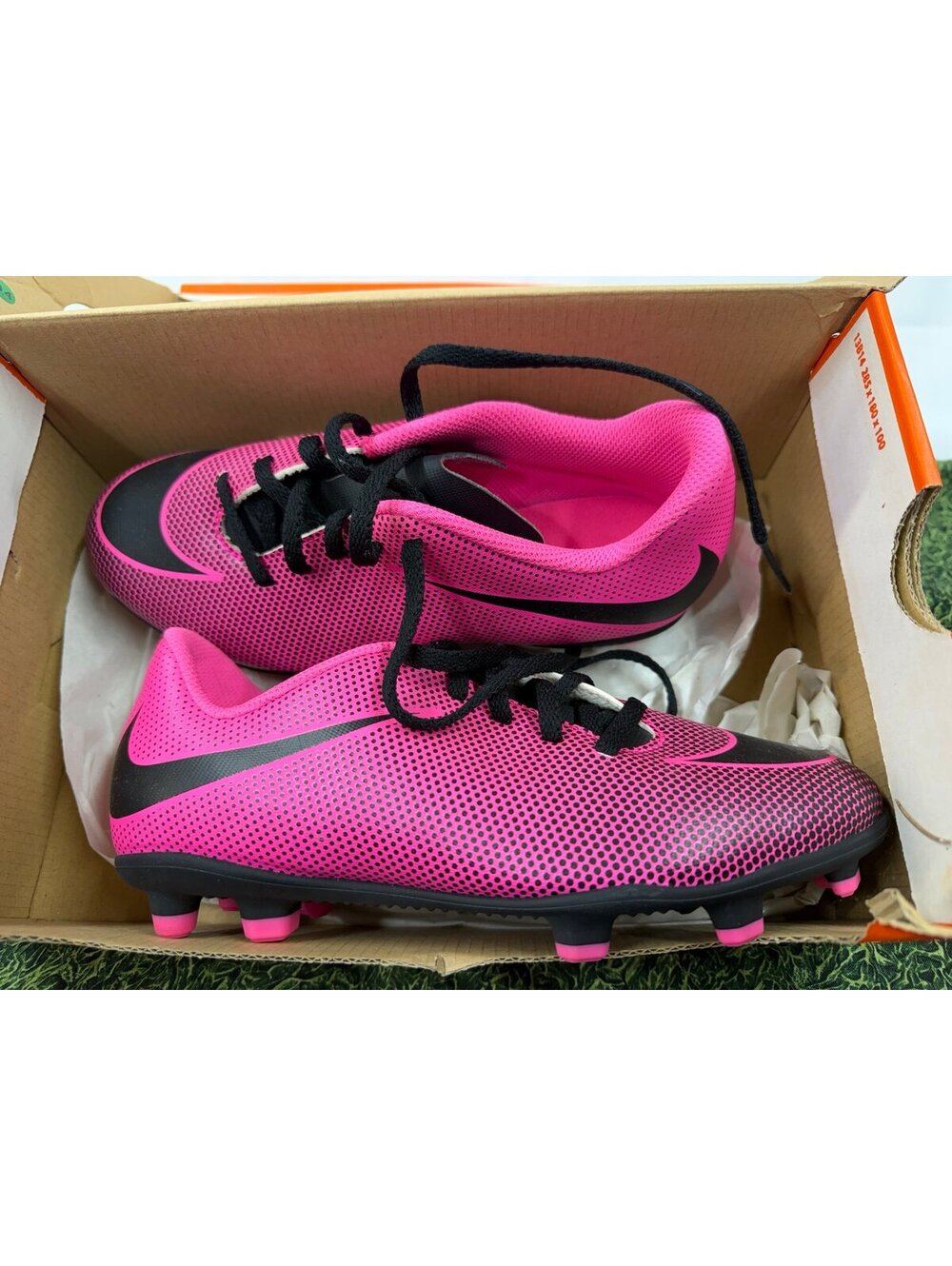 New Nike Bravata Ii Girl's Youth Pink Blast Black Sneakers 4Y soccer cleats